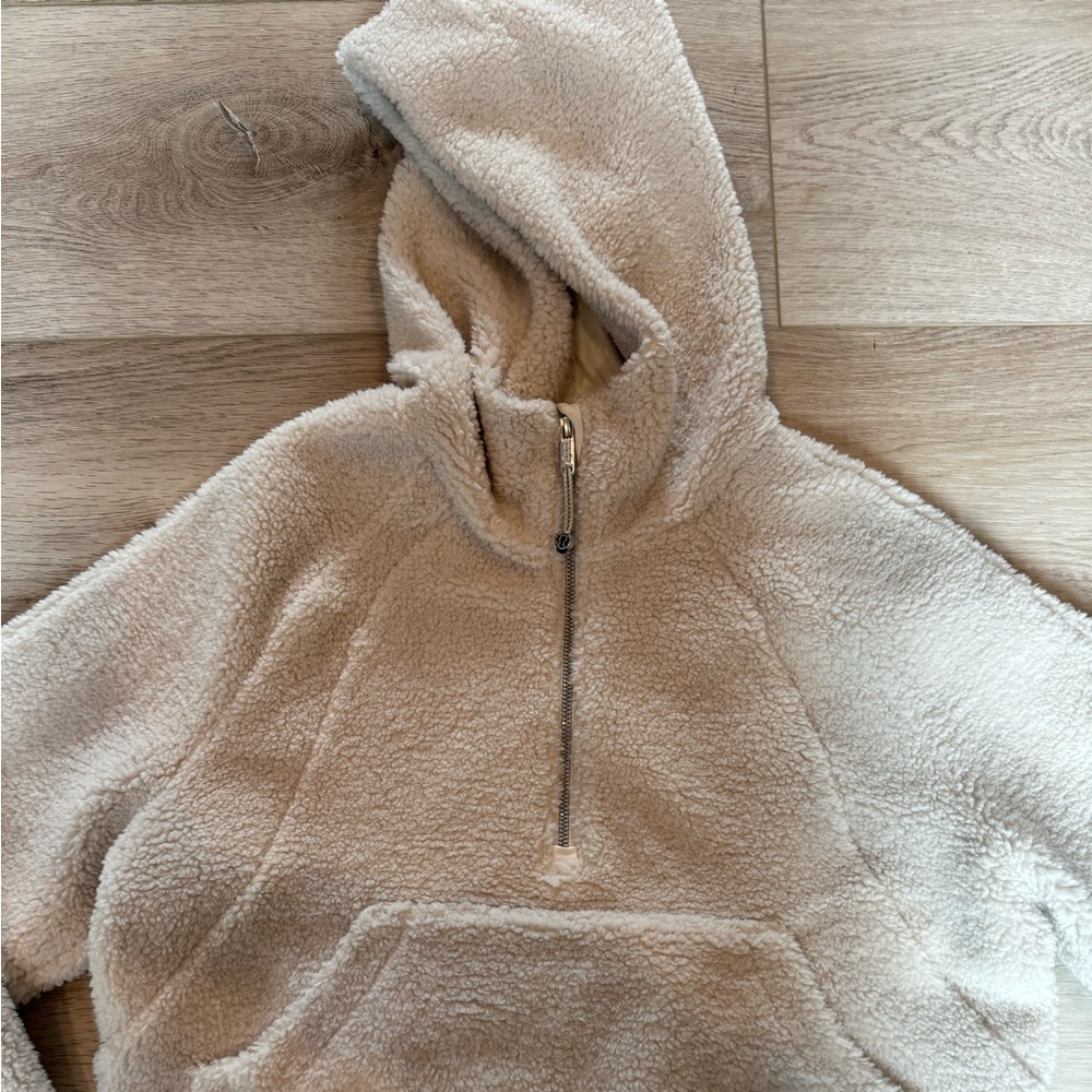 Lululemon Sherpa Hoodie - Picture 3 of 7